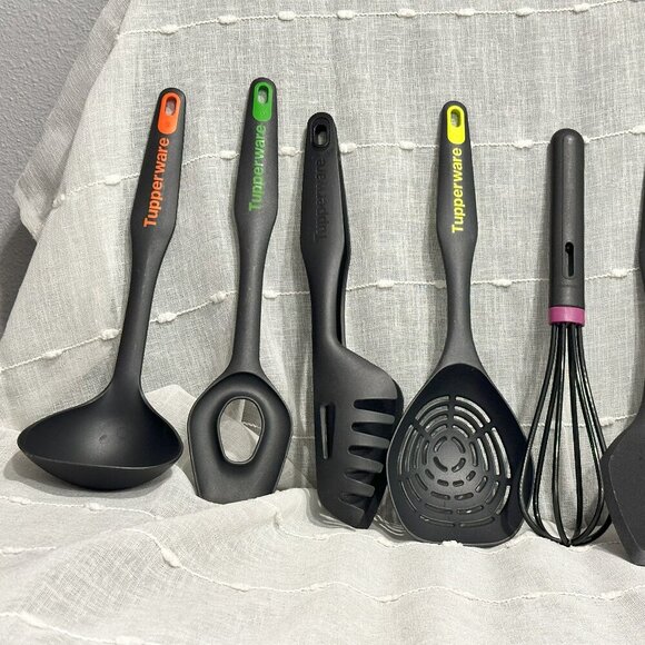Tupperware Ladle Kitchen Tools Scoop Spoon Ladle Soft Grip handle Lightweight - Picture 12 of 12